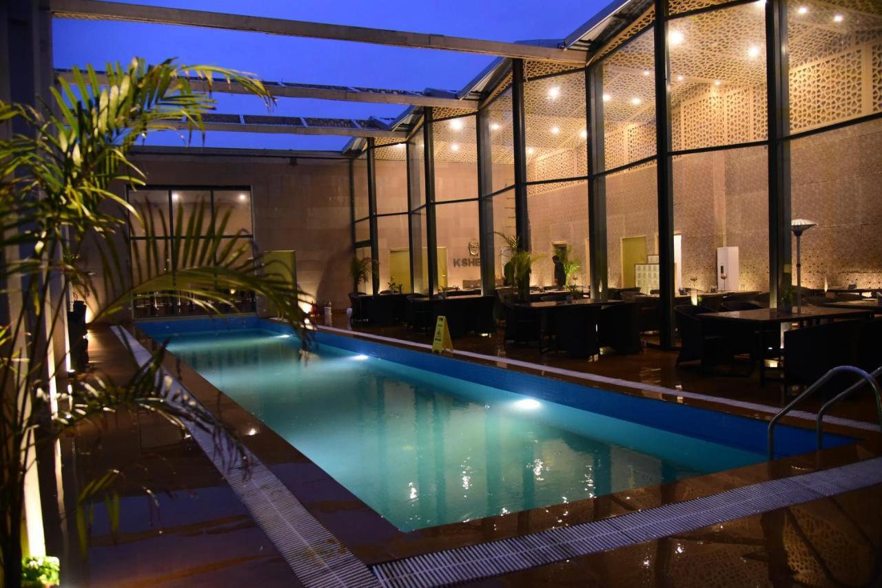 Ramaya Hotel Rohtak Exterior foto